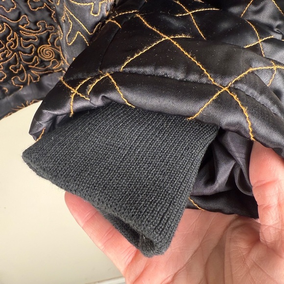 Vintage Jean Paul Women's Black Quilted Embroidered Black and Gold Jacket SZ 12 - Picture 5 of 16